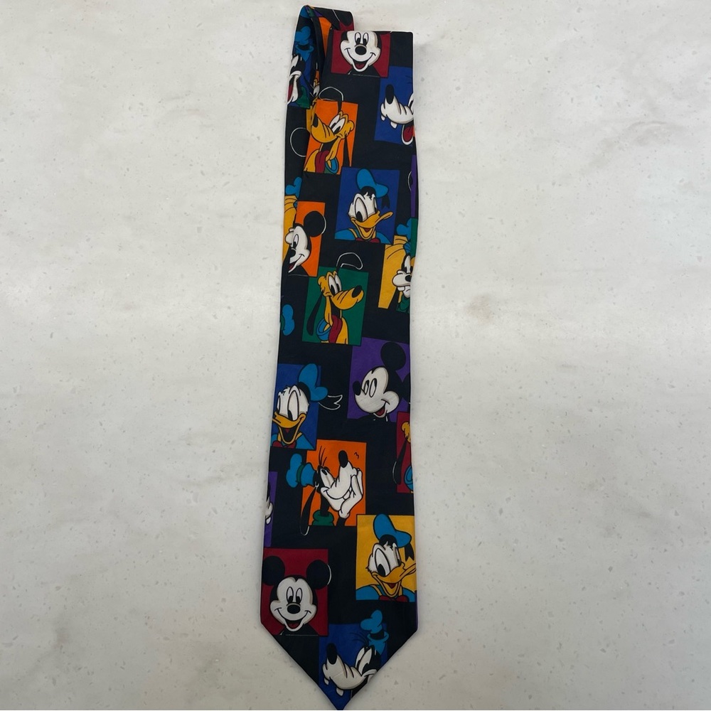 Vintage Disney tie retro